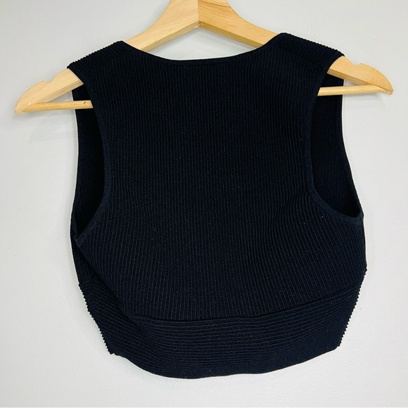 Aritzia Sculpt Knit Deep V Tank black size medium - Picture 6 of 6